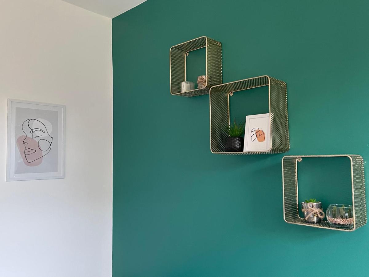 Stylish And Modern 3 Bed With Free Parking, * Newcastle upon Tyne