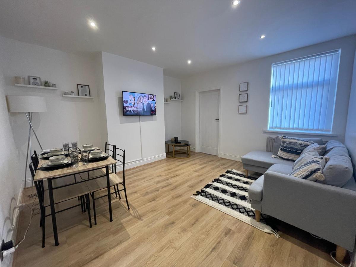Stylish And Modern 3 Bed With Free Parking, Newcastle upon Tyne